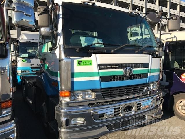 UD KL-CK482BAT Autotractoare