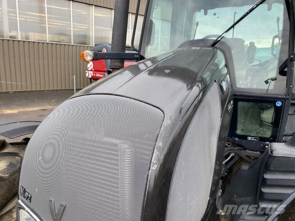 Valtra N92 HITECH Tractoare