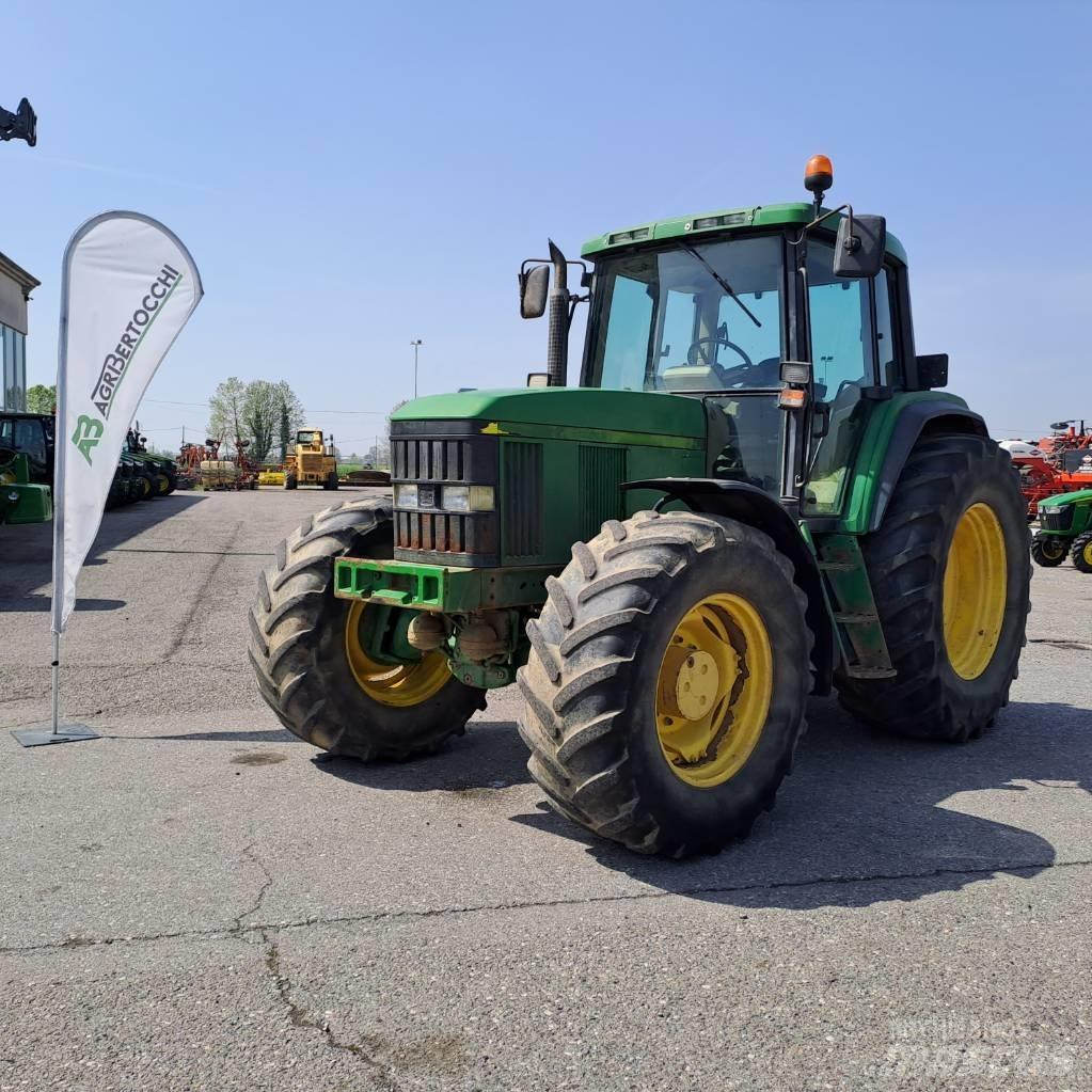 John Deere 6910 Tractoare