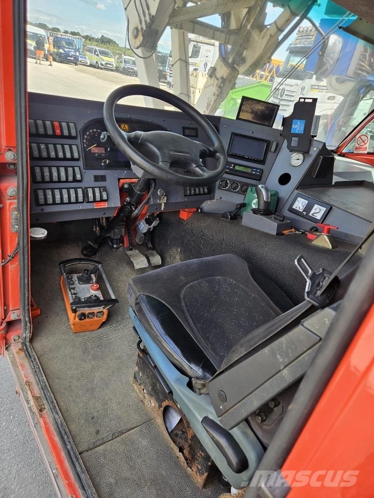 Spierings AT5 - 599 Self erecting cranes