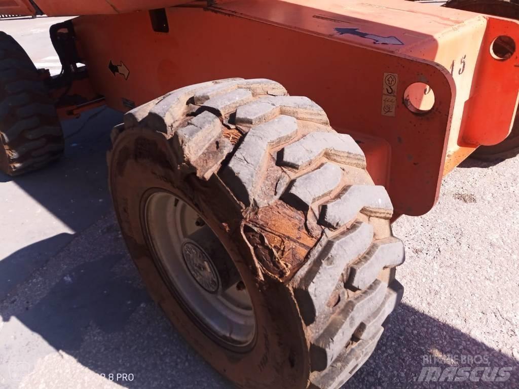 JLG 660 SJ Nacele cu brat telescopic