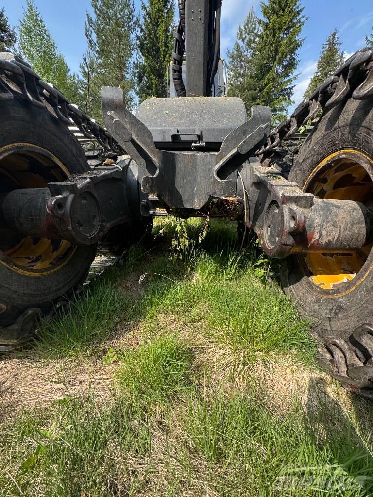 Ponsse FOX 8W Combine forestiere