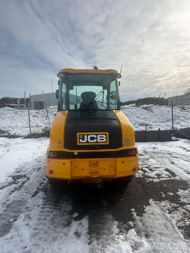 JCB 406 Incarcator pe pneuri