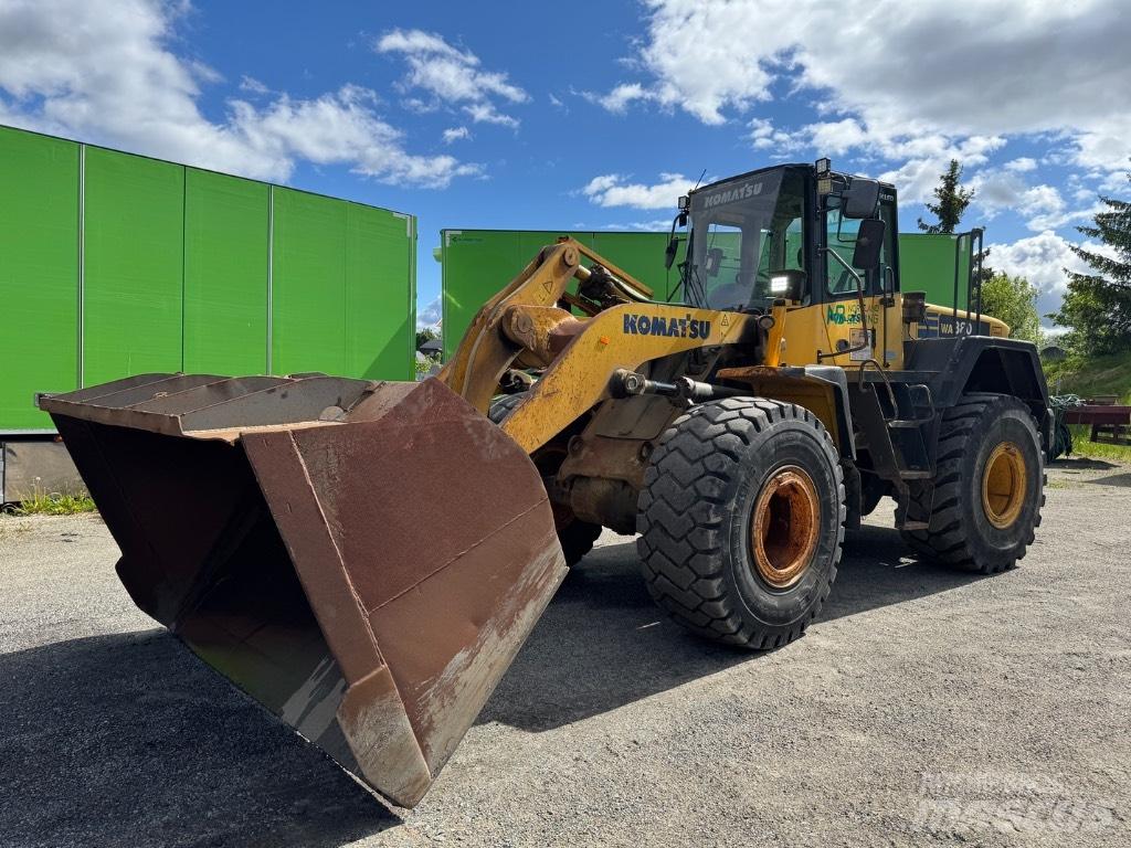 Komatsu WA 380 Incarcator pe pneuri