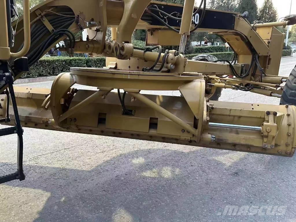 CAT 140 GC Gredere