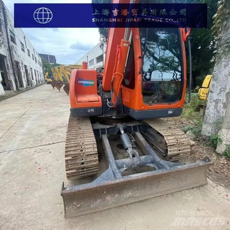 Doosan DX 75-9 C Mini excavatoare < 7t