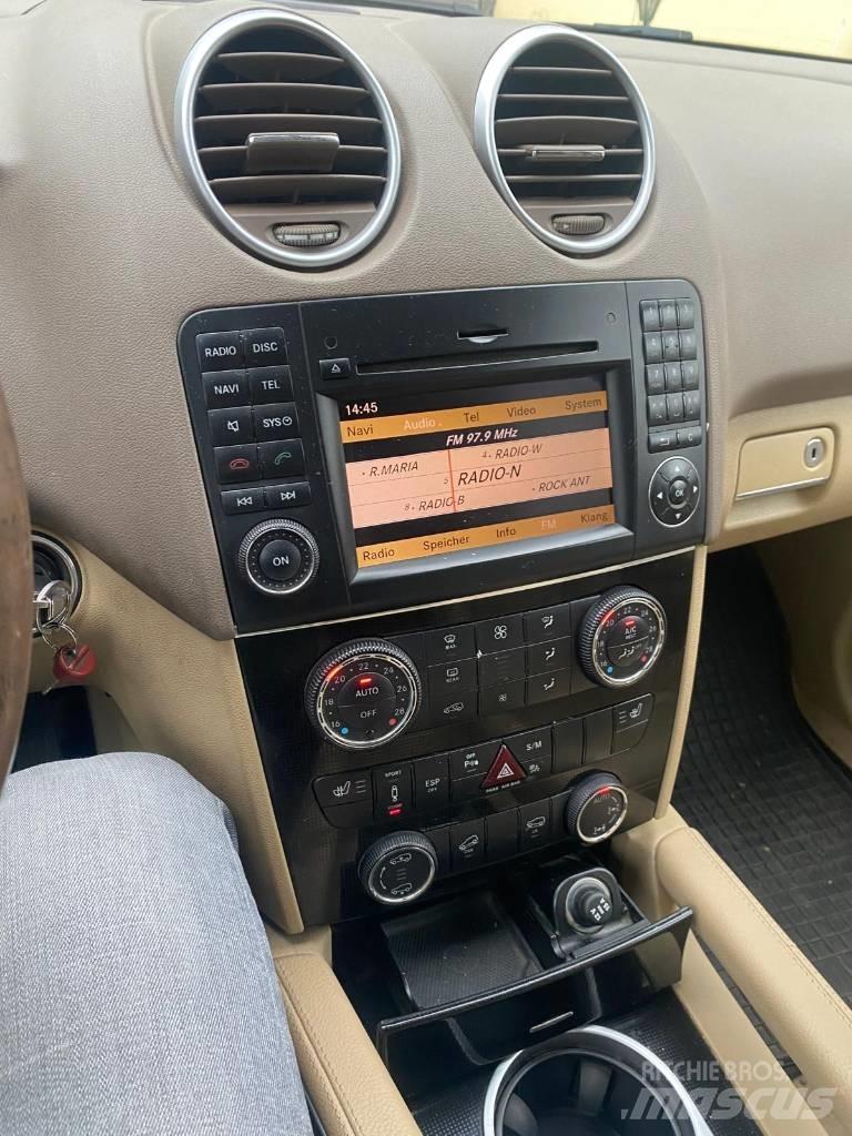 Mercedes-Benz ML 320 Masini
