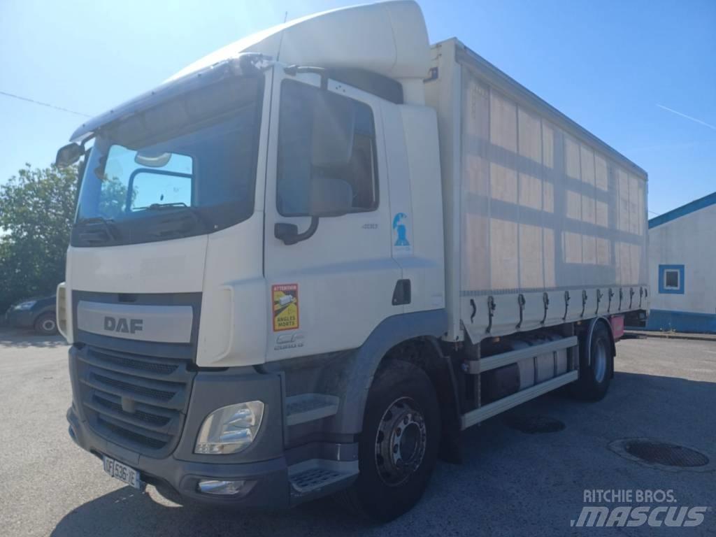 DAF CF 400 Camion cu prelata