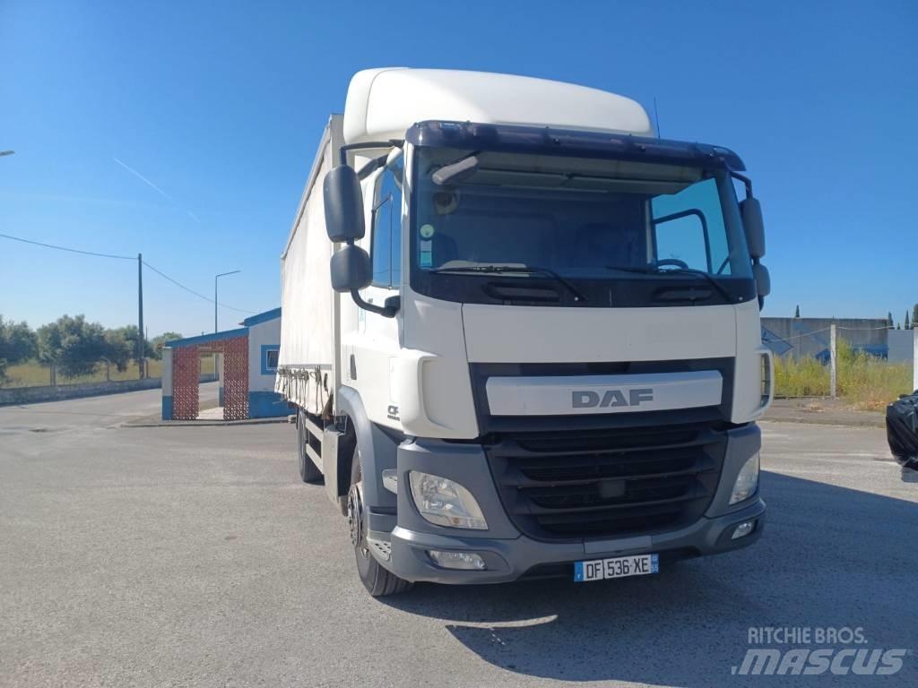 DAF CF 400 Camion cu prelata