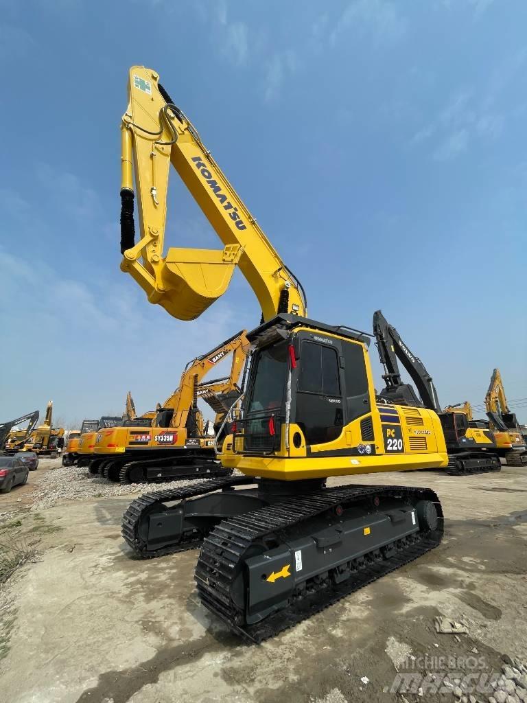 Komatsu PC 220 Excavatoare pe șenile
