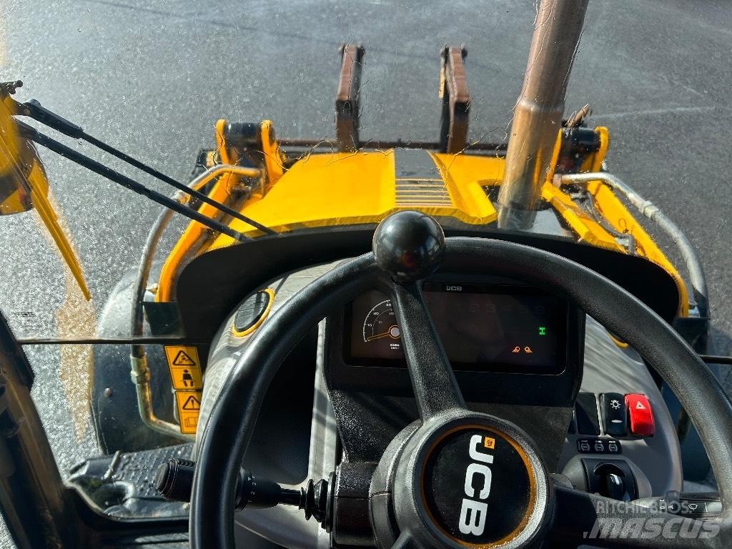 JCB 3CX 81kW / 108 BHP Buldoexcavatoare