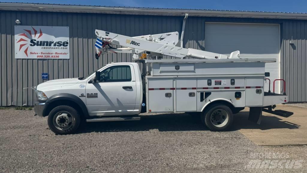 RAM 5500 Platforme aeriene montate pe camion