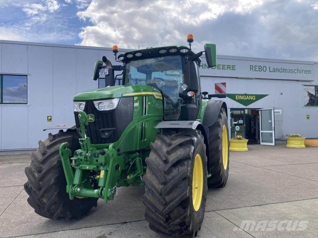 John Deere 6R 250 Tractoare