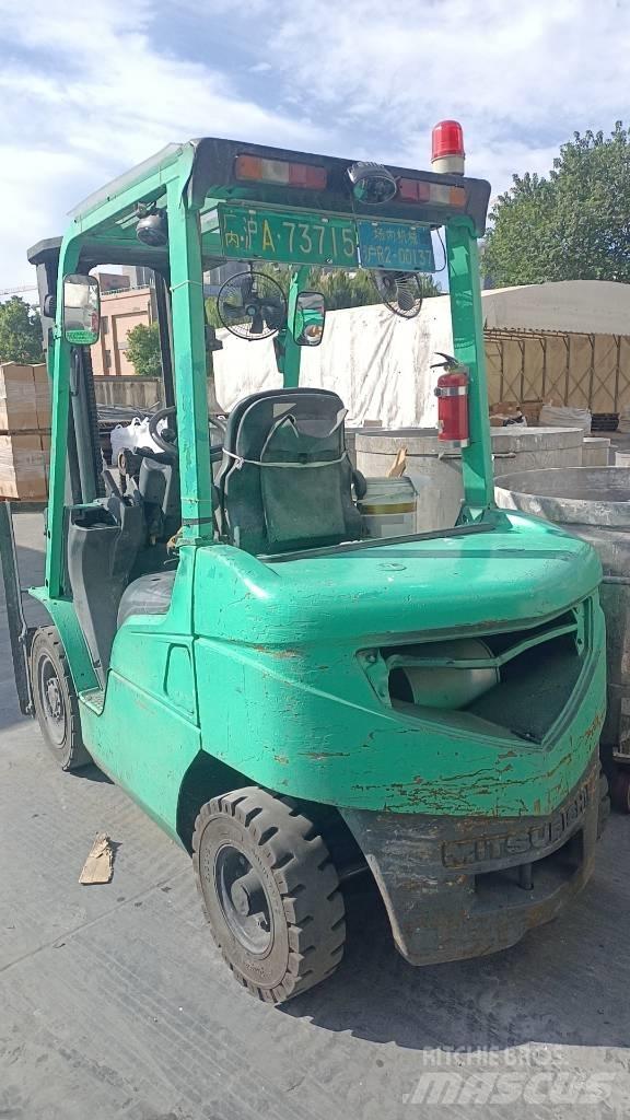 Mitsubishi FD 25 Stivuitor diesel