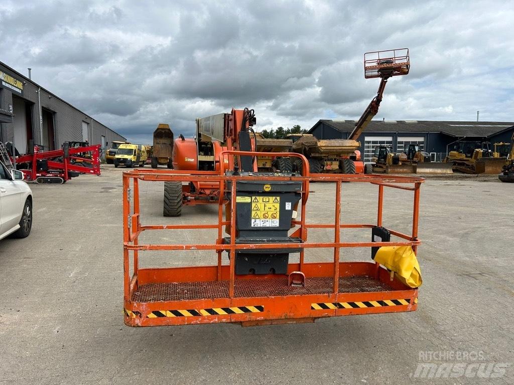 JLG 860 SJ Nacele cu brat telescopic