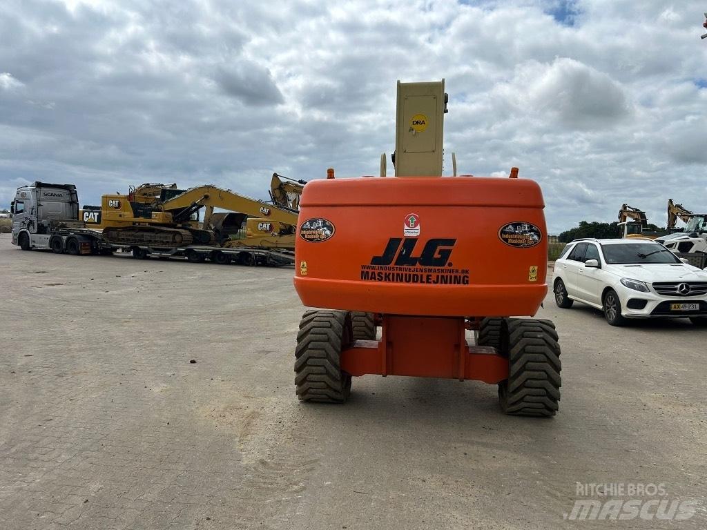 JLG 860 SJ Nacele cu brat telescopic