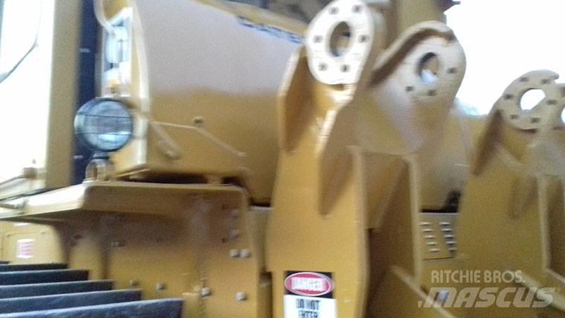 CAT D9G Buldozere pe senile