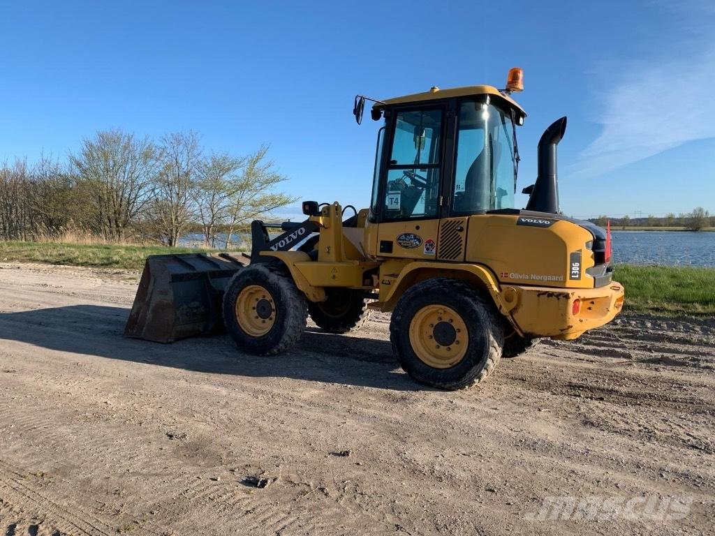 Volvo L 30 G Incarcator pe pneuri