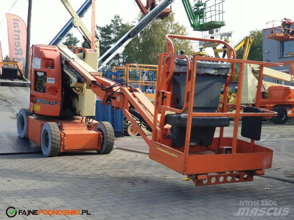 JLG E 300 AJP Nacele cu brat articulat