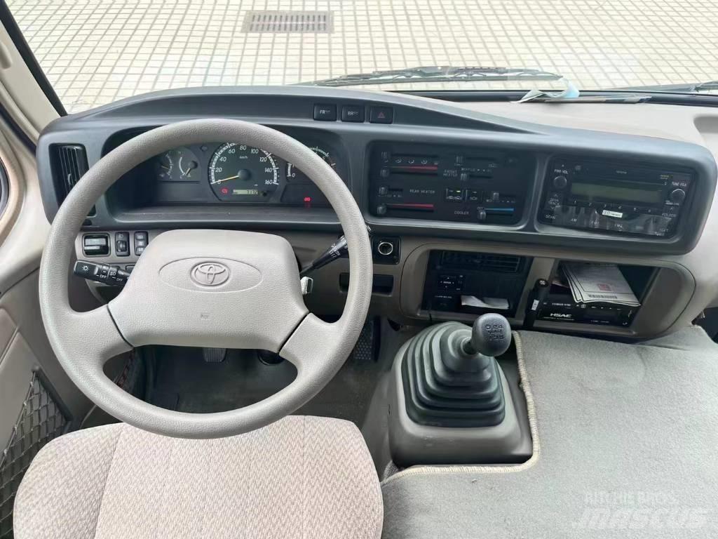 Toyota Coaster Bus Mini autobuze
