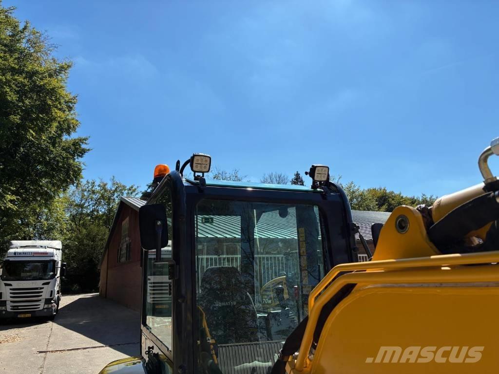 Komatsu PC26MR-5 Mini excavatoare < 7t