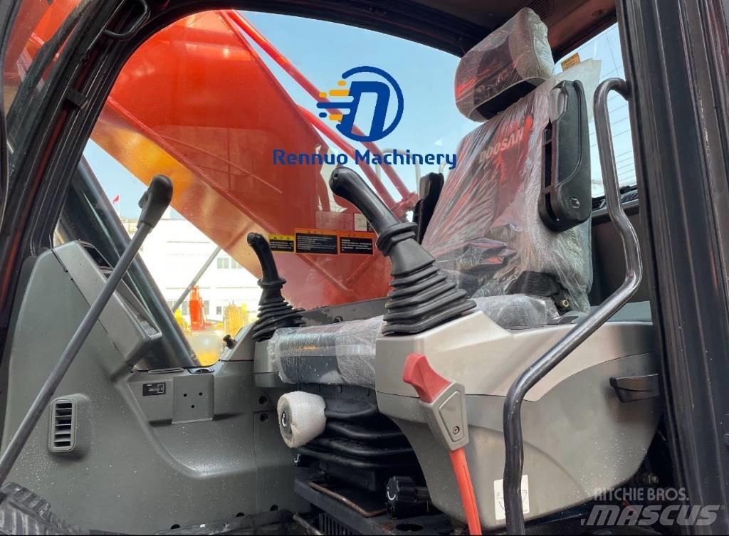 Doosan DX 300 Excavatoare pe șenile
