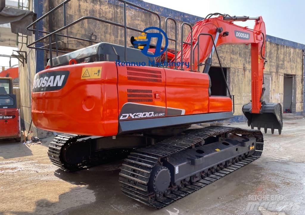 Doosan DX 300 Excavatoare pe șenile
