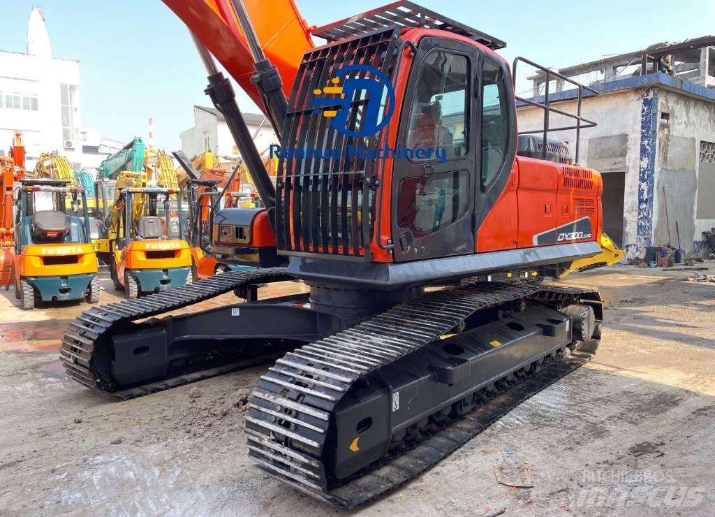 Doosan DX 300 Excavatoare pe șenile
