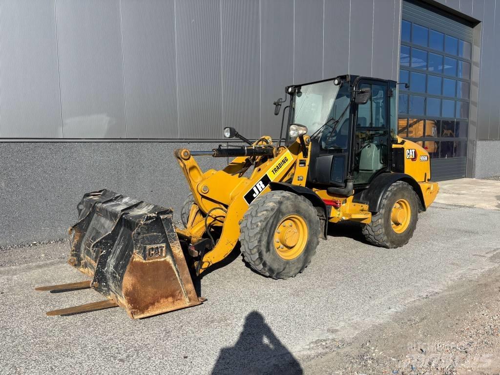 CAT 906 M Incarcator pe pneuri