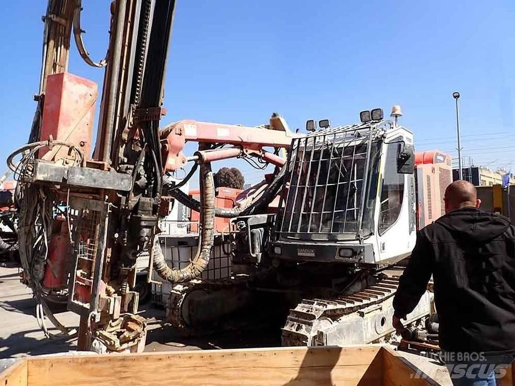 Sandvik DX800 Echipamente de forare la suprafata