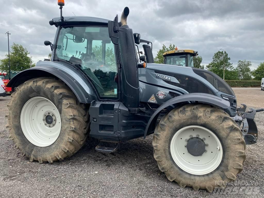 Valtra T 174EA Tractoare