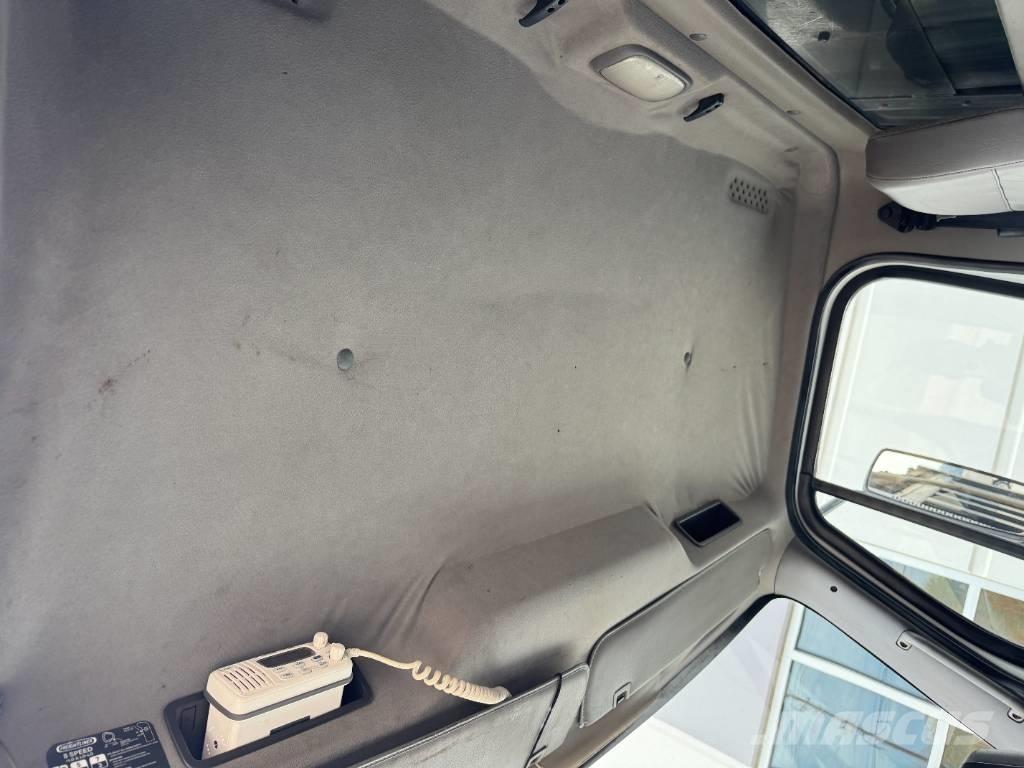 Freightliner M2 Autobasculanta