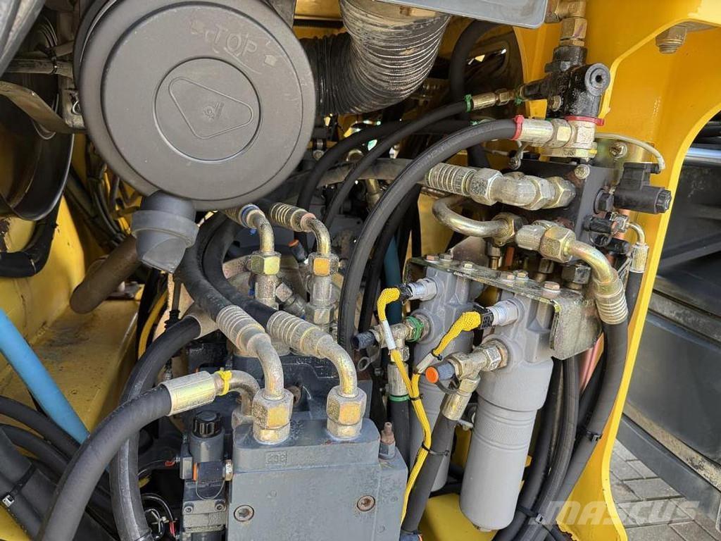 Bomag BW 151 AD-4 Cilindri compactori dubli