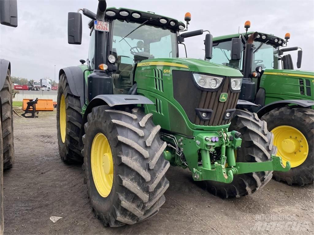 John Deere 6215R Tractoare