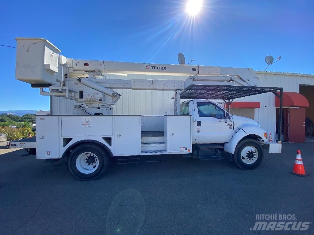 Ford F 750 SD Platforme aeriene montate pe camion