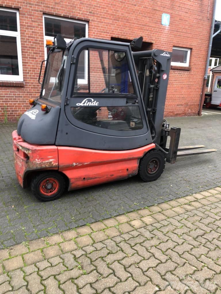 Linde E 30 Stivuitor electric