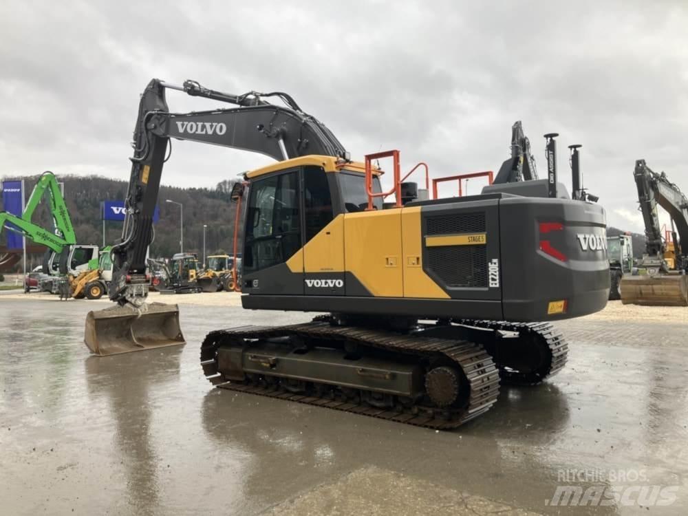 Volvo EC220EN Excavatoare pe șenile
