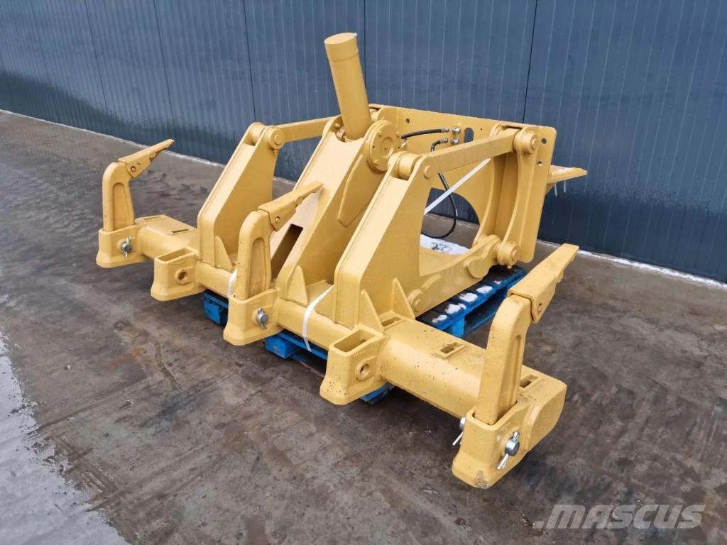 CAT 140GC Scarificatoare