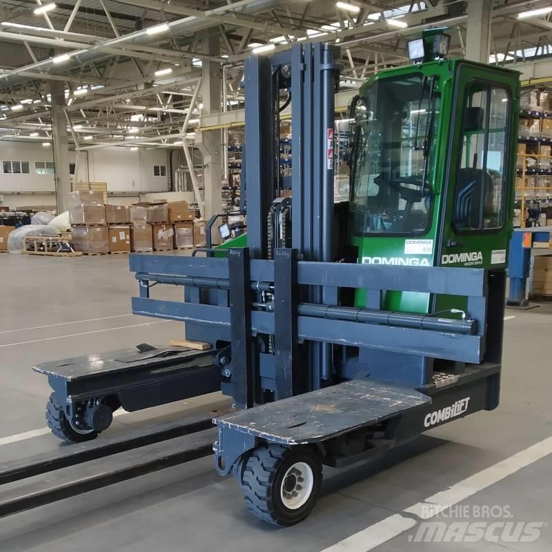 Combilift C 4000 L Stivuitoare cu patru brate