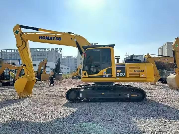 Komatsu PC 220 Excavatoare pe șenile
