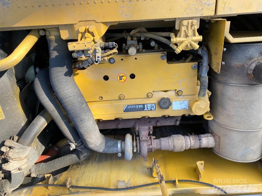 CAT 320 D Excavatoare pe șenile
