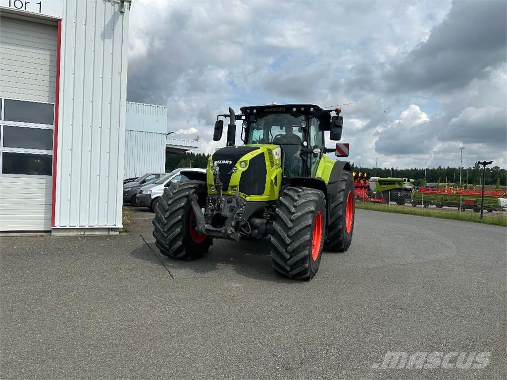CLAAS Axion 870 Tractoare
