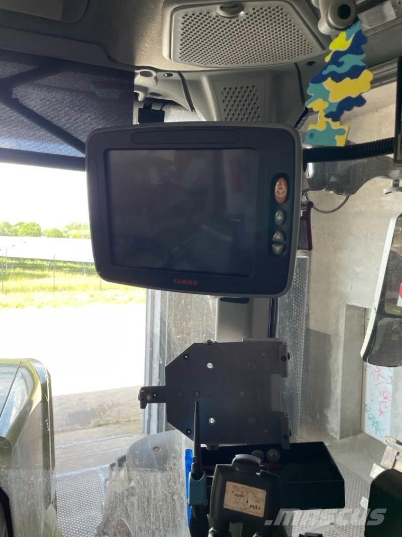 CLAAS Axion 870 Tractoare