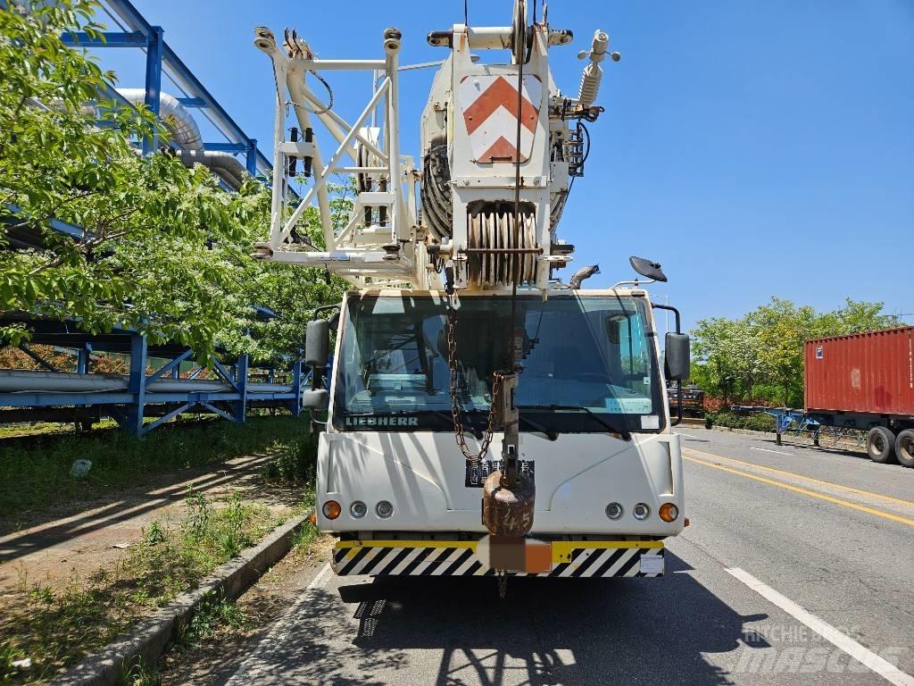 Liebherr LTM1055 Macara pentru orice teren