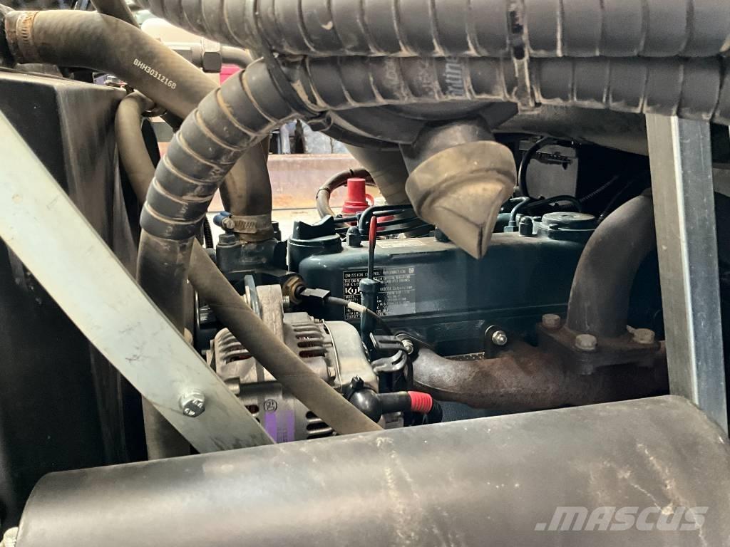 Kubota RT 260-2 Incarcator pe pneuri