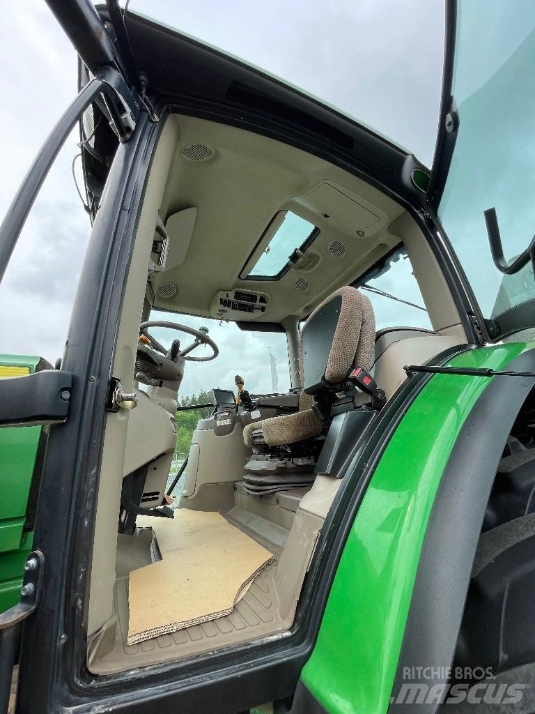 John Deere 6210 R Tractoare