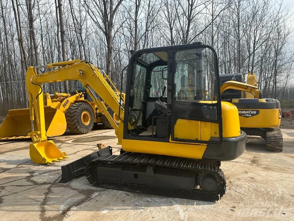 Komatsu PC56 Excavatoare pe șenile
