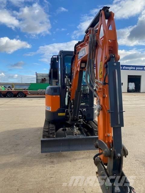 Develon DX 27 Z-7 Mini excavatoare < 7t