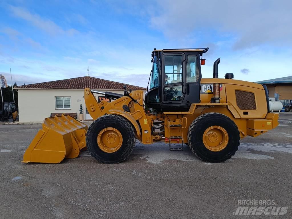 CAT 930M Incarcator pe pneuri