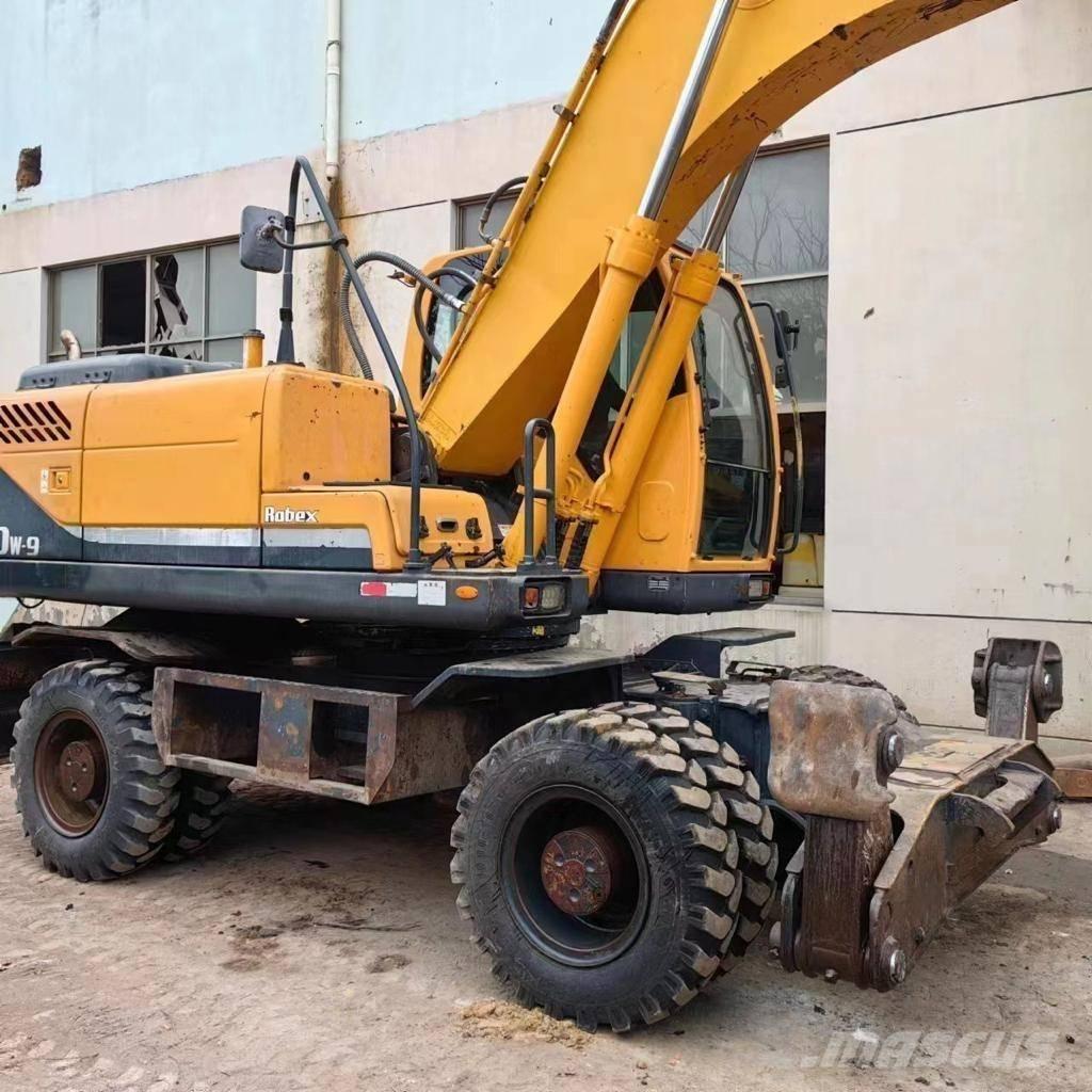 Hyundai 210-9 Excavatoare cu roti